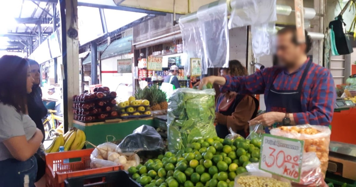 ¿Y el cubrebocas? Mercados de León no temen a la quinta ola de COVID-19