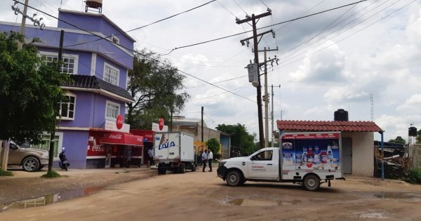 Alzan la voz en Santa Rosa Plan de Ayala: denuncian cortes de luz y falta de pavimento