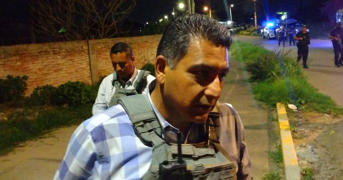 Vecinos de San José el Nuevo afrontan al Secretario de Seguridad por ataque en bar