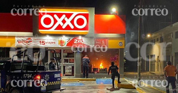 Arde Guanajuato: atacan múltiples Oxxo, farmacias y autos en  10 municipios