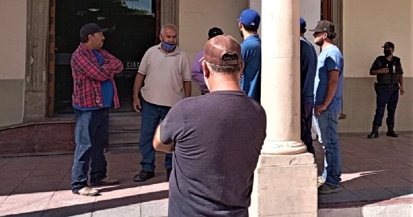 César Prieto deja plantados a los ‘piperos’ de Salamanca; esperan otra reunión