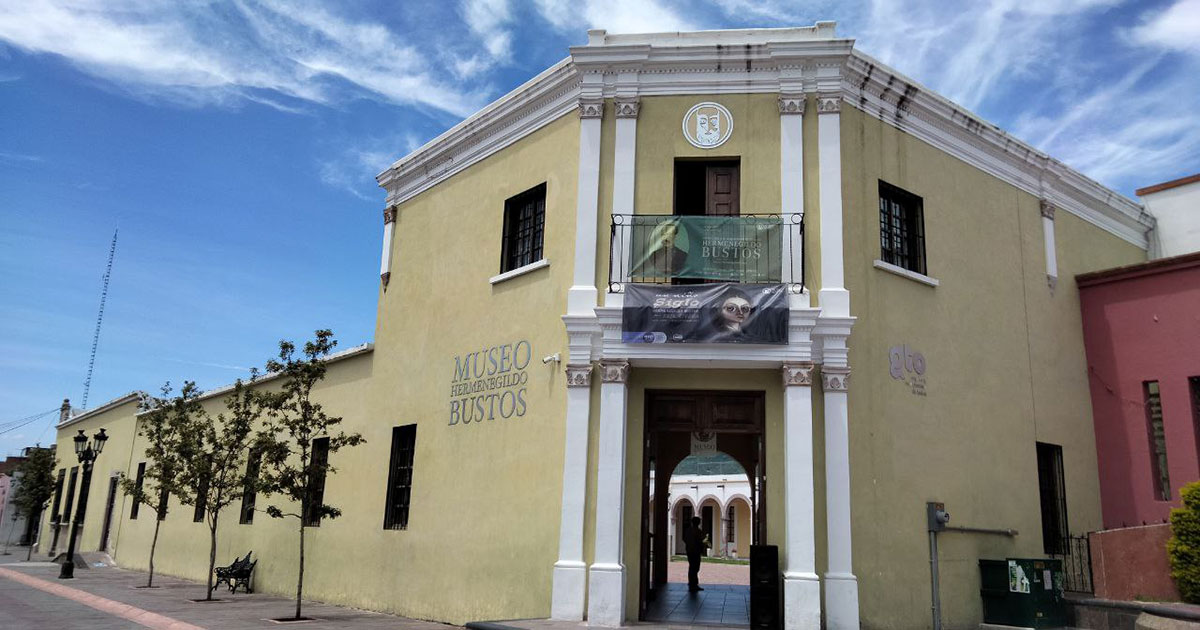 Teatro Hermenegildo Bustos celebra 5 años de rememorar al artista en Purísima