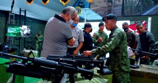 Aeronaves, vehículos blindados y mucho más en la exposición del Ejército en Irapuato