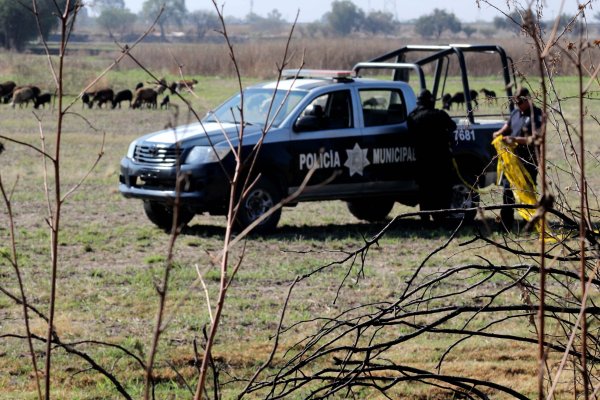 Hallan cuerpo dentro de banco de material ‘Otates’ en Huanímaro