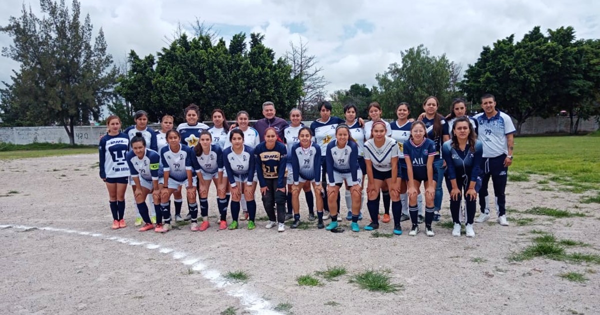 Artilleras de Acámbaro celebran su primera victoria en la liga salvaterrense de futbol