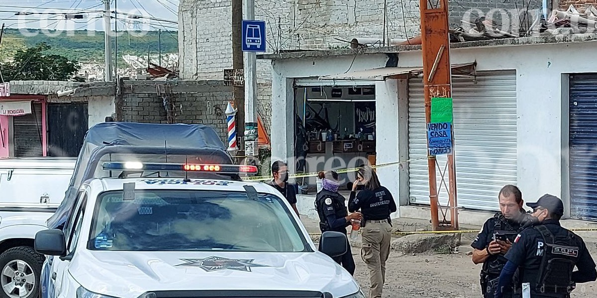 Se hacen pasar por clientes y mata a barbero en la Sinarquistas, León