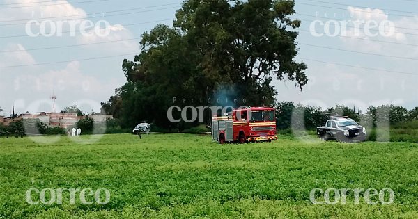 Localizan dos cuerpos en descomposición dentro de canal al sur de Celaya