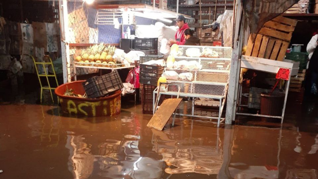 Lluvias en Guanajuato dejan inundaciones y desbordamientos