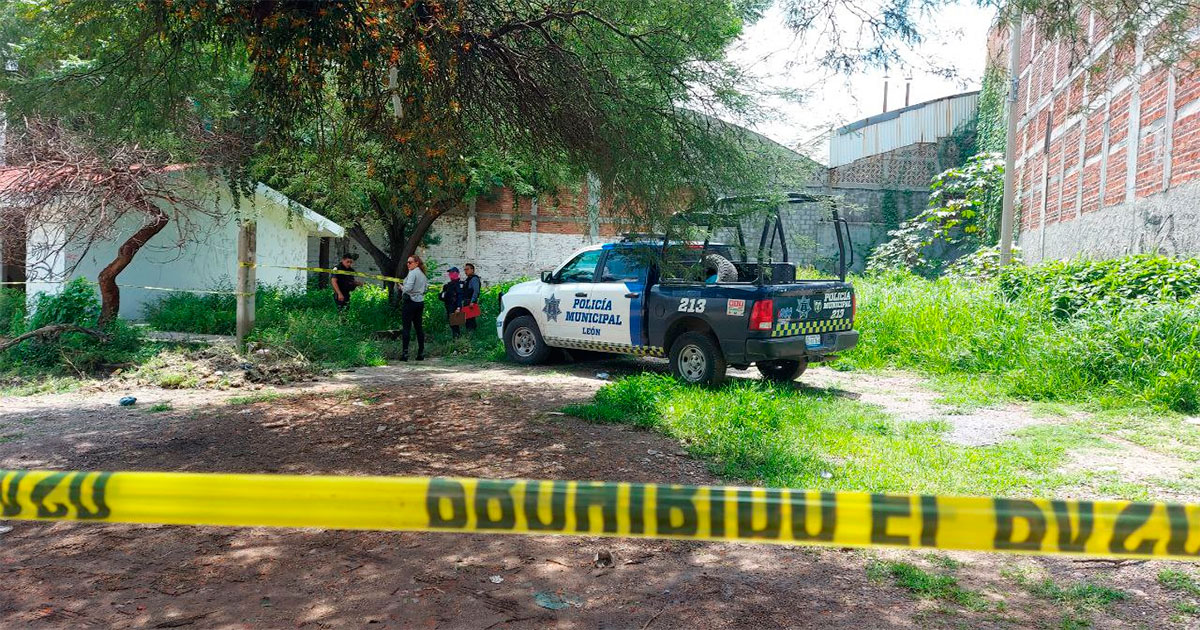 Pedirán ayuda a CEB por sospecha de más fosas en Lomas de Medina, León