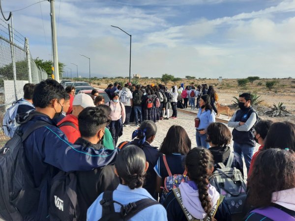 ‘Uniforme da igualdad’, sentencia SEG ante llamado de CONAPRED para respetar personalidad