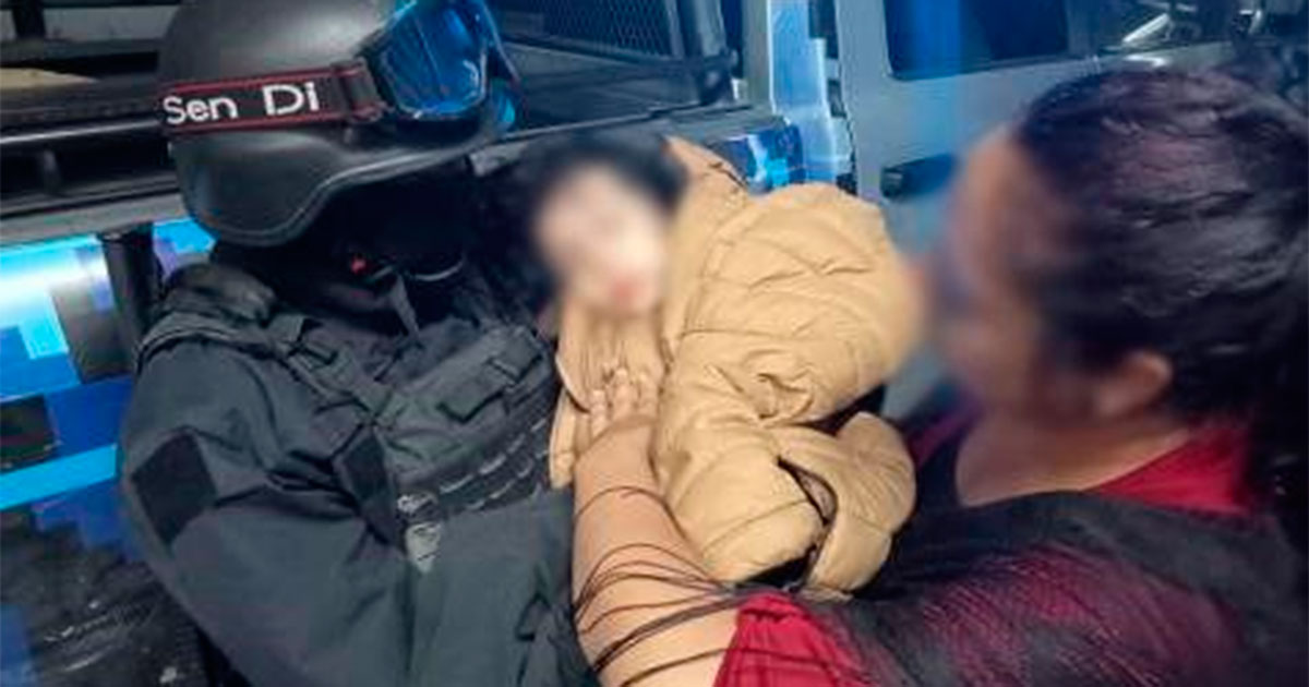 Niño de 4 años vagaba solo en la madrugada por calles de Celaya, pareja lo rescató