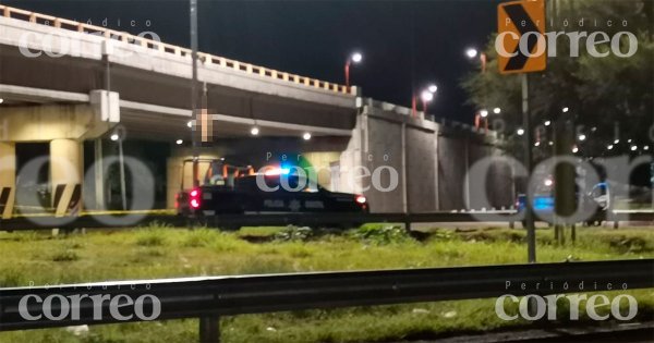 Cuelgan el cuerpo de una mujer en puente de Yuriria; la habían privado de su libertad