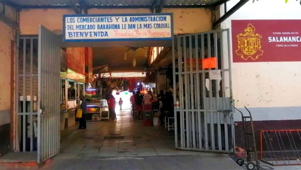 Locatarios del mercado Barahona piden que también se le destinen ‘mejoras’