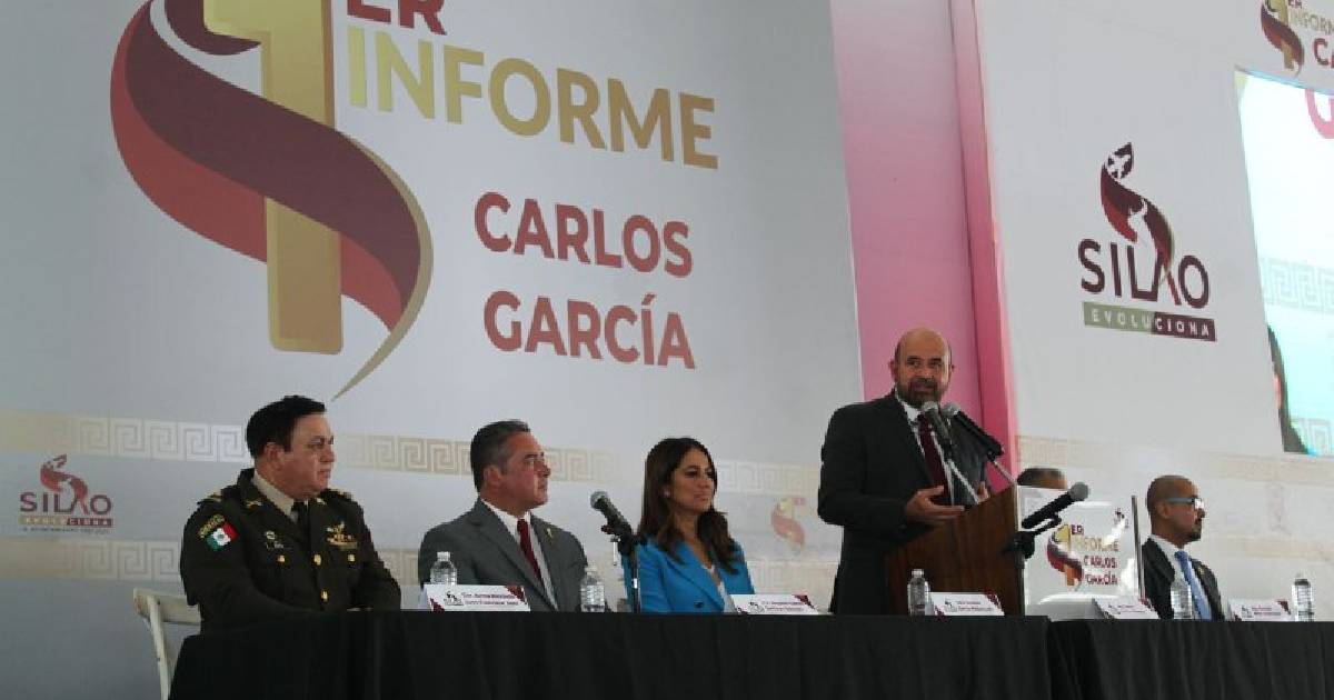 “Evolucionaremos Silao”, promete Carlos García en su primer informe