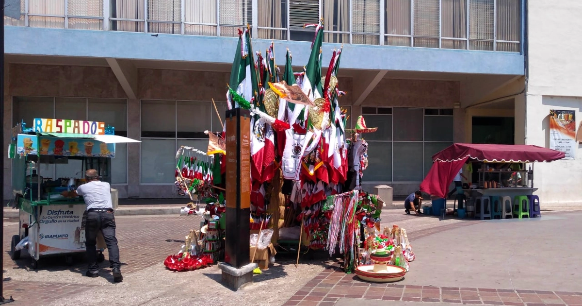 Inflación no respeta al lábaro patrio: banderas y artículos suben de precio en Irapuato