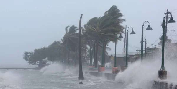 Declaran estado de emergencia en Puerto Rico por tormenta tropical Fiona