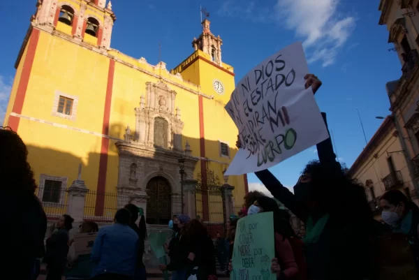 Guanajuato se ‘pinta de verde’ por el 28S: colectivos feministas exigen aborto legal