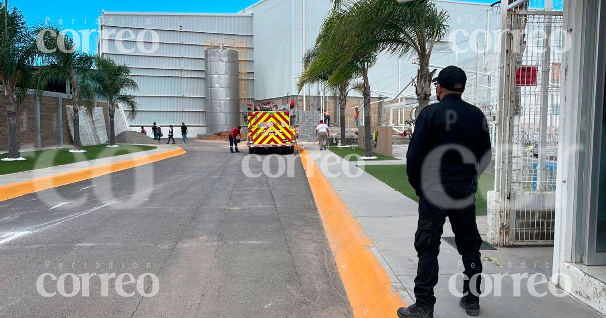 Se salva de milagro trabajador de limpieza en Irapuato; quedó prensado en maquinaria