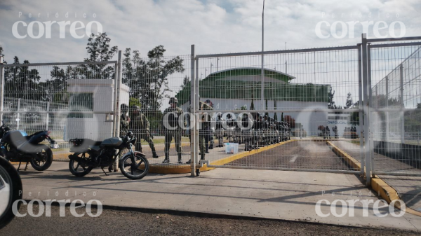 Dan de baja a más de 100 policías en Irapuato con ayuda de la Guardia Nacional