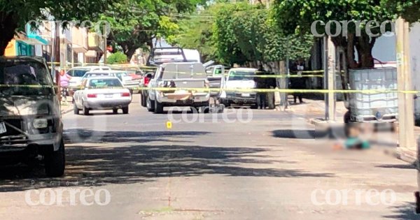 Pareja es atacada en Loma Bonita de León, muere hombre y mujer queda grave