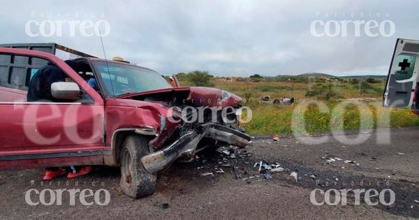 Accidente en la San Luis de la Paz-San José Iturbide deja 17 personas lesionadas