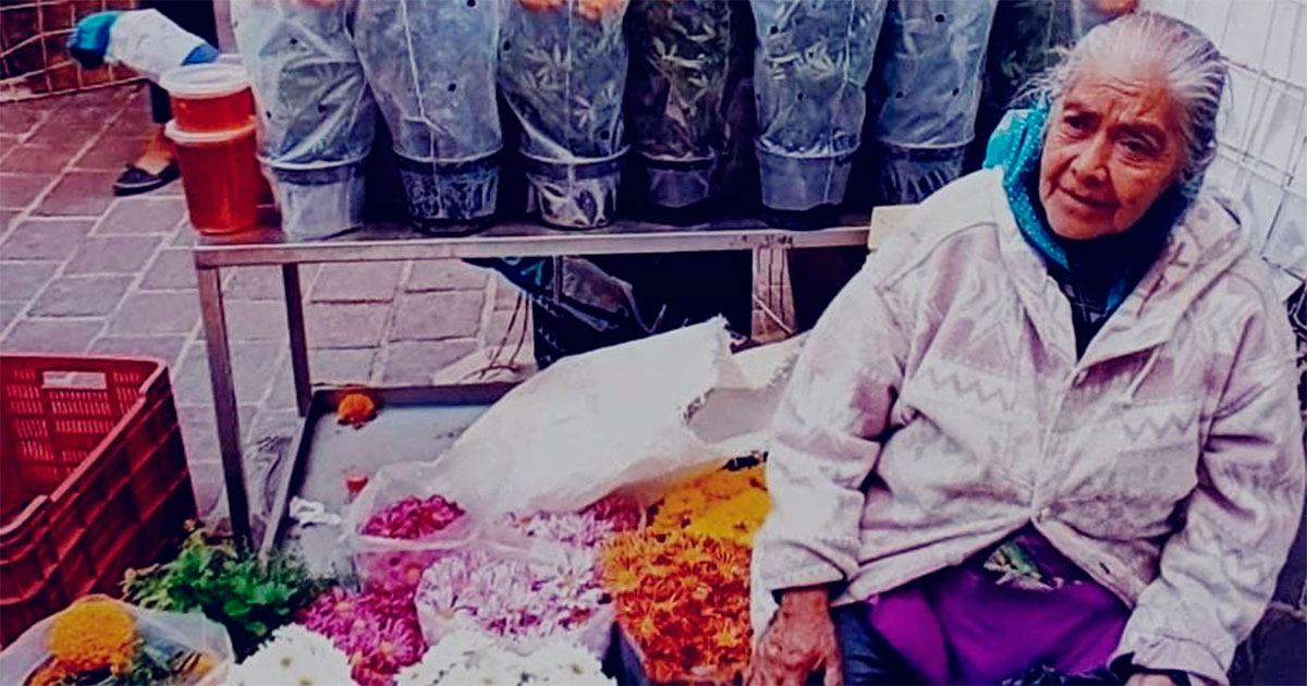 Dicen adiós a Doña Bernarda, comerciante del Mercado Hidalgo; murió en choque de túnel