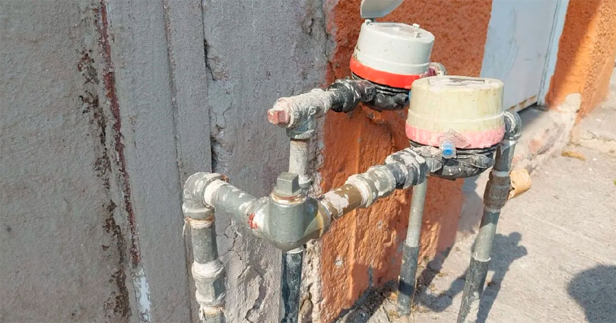 Solo 3 de cada 10 tomas de agua en Yuriria tienen medidor, el resto paga cuota fija