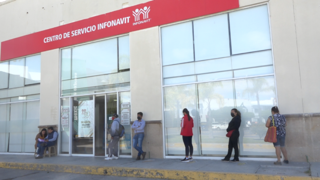 Oficinas de Infonavit podrían cerrar en Salamanca; trabajadores están preocupados