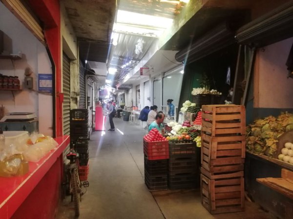 Hasta 90% de los comerciantes sufren por falta de ventas en el ‘Tomasa Esteves’ de Salamanca