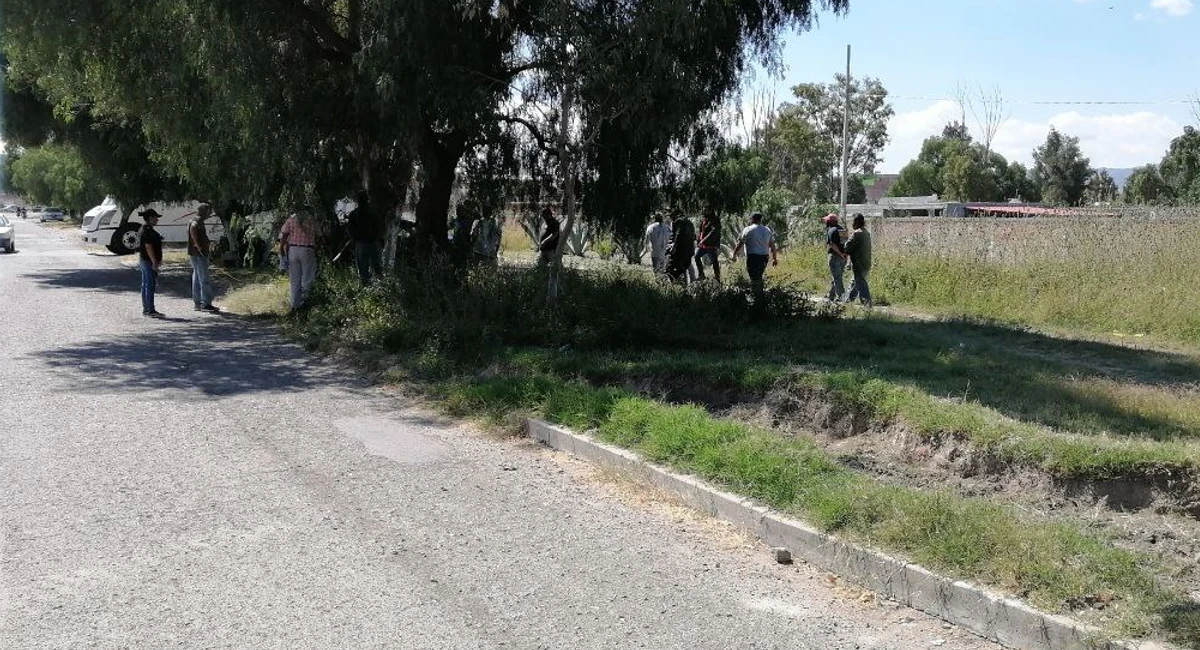 Vecinos de Loma de Buenavista, Salamanca piden solución a pelea por áreas verdes