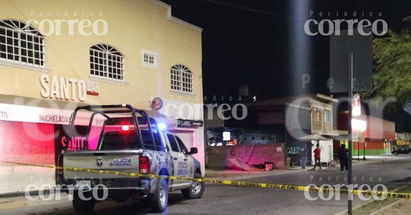 Balean fachada del bar ‘Mal de Amores’ en Celaya; intentan incendiarlo  