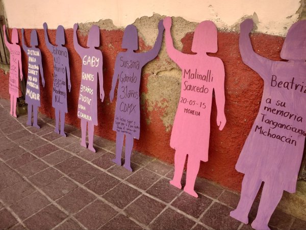 “Ni una más”: madres rinden homenaje a víctimas de feminicidio en Guanajuato