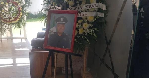 Familia y amigos le dan el último adiós a Diego Armando, policía de León asesinado