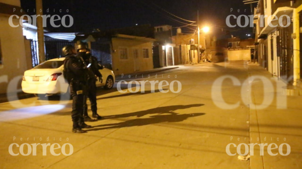 Asesinan a mujer en callejón de Zona Centro de Pénjamo; la iban persiguiendo