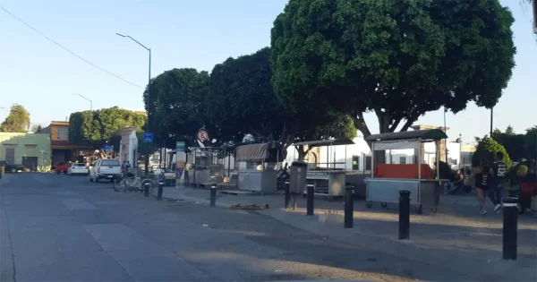 Visitantes inundan el Barrio del Coecillo; ‘no hay espacio’, claman habitantes