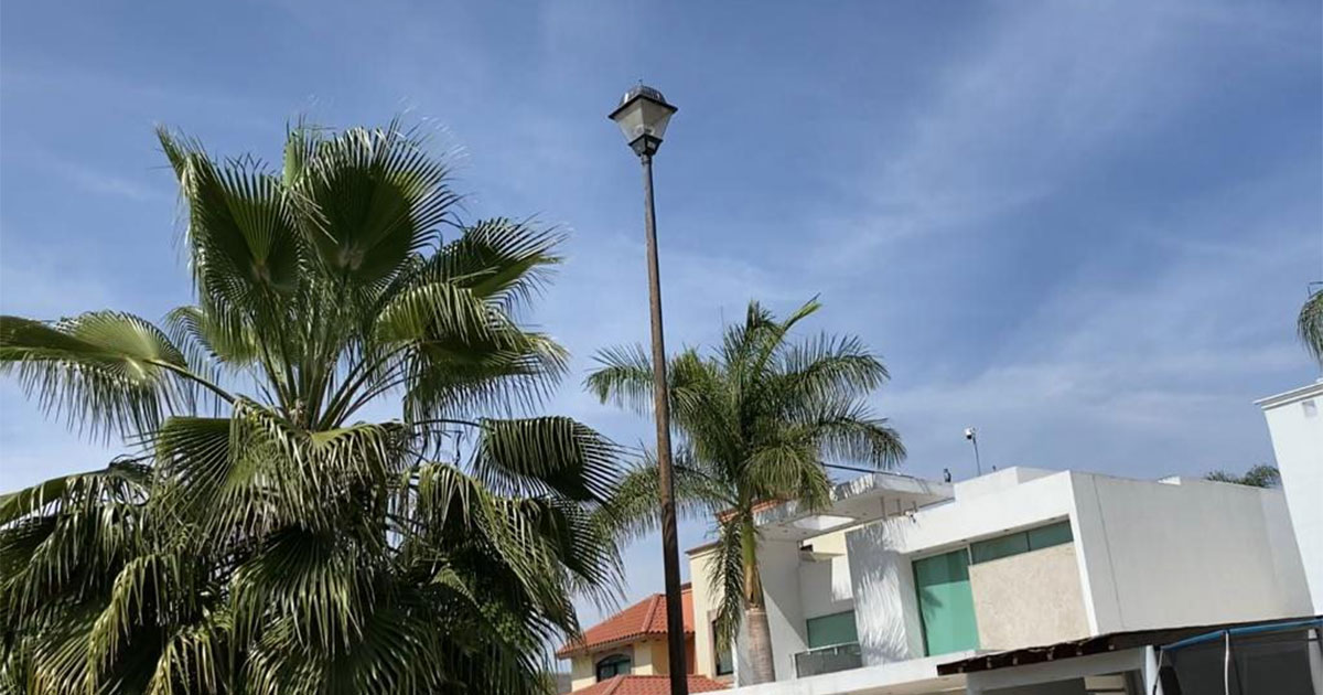 Deuda de medio mdp deja sin luz a habitantes del Residencial San Miguel en Salamanca