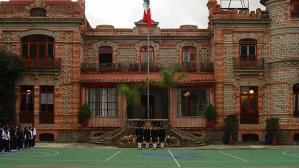 Colegio Williams reanuda clases tras muerte del niño Abner en clase de natación