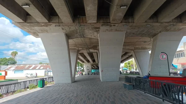 Habitantes de comunidades de Salamanca celebran avance de puente vehicular