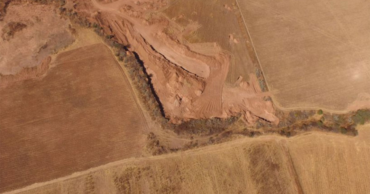 Por 25 años, explotan tierras de cultivo en Pénjamo y Cuerámaro para surtir ladrillera