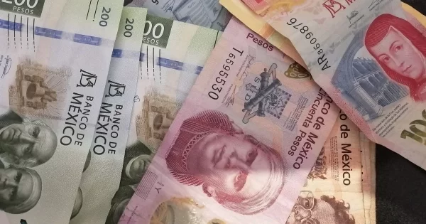 ¡Checa tu cartera! Advierten por billetes falsos de 50 y 500 en Guanajuato