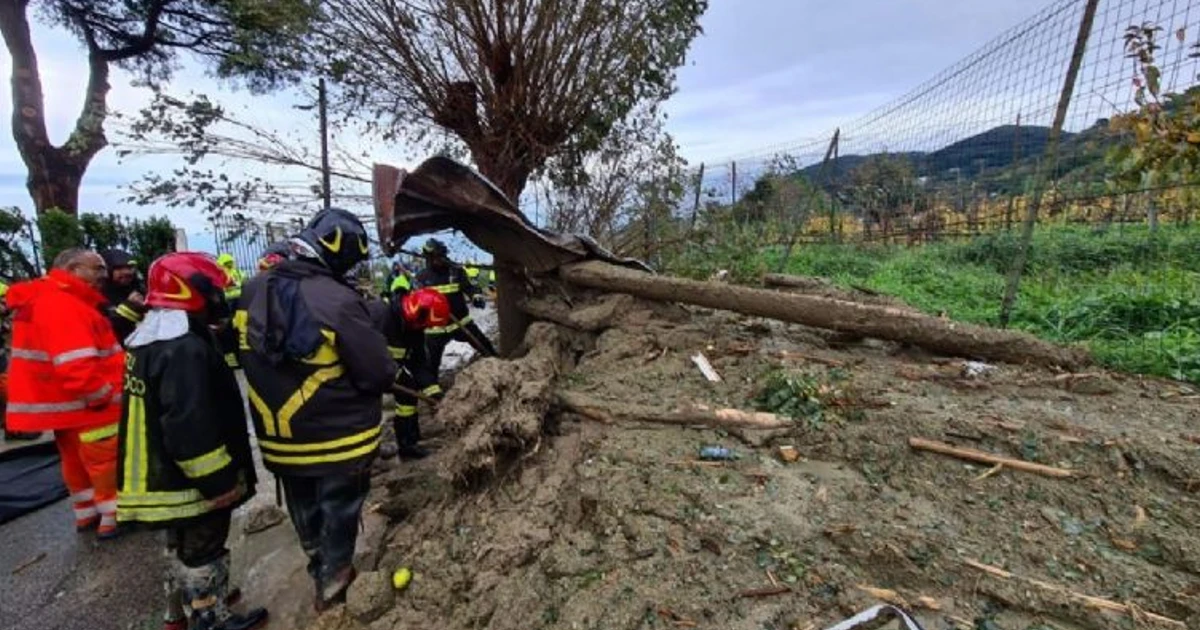 Cifra de muertos tras deslizamiento de tierra en Ischia sube a 7; entre ellos un bebé