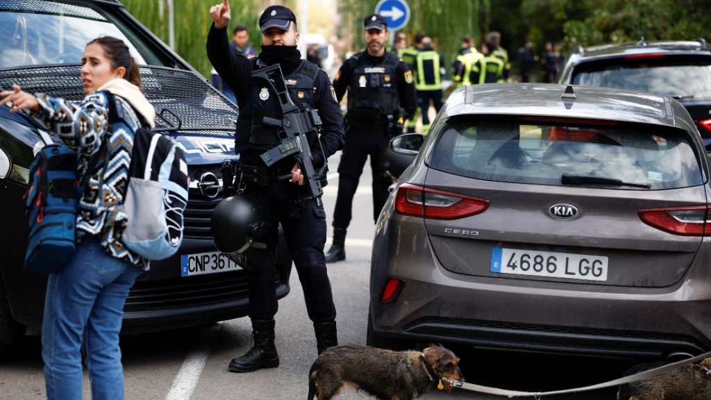 Envían ‘carta explosiva’ a la embajada de Ucrania en Madrid; hay un herido