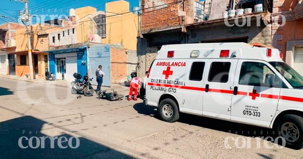 Motociclista queda lesionado tras accidentarse en el centro de Pénjamo