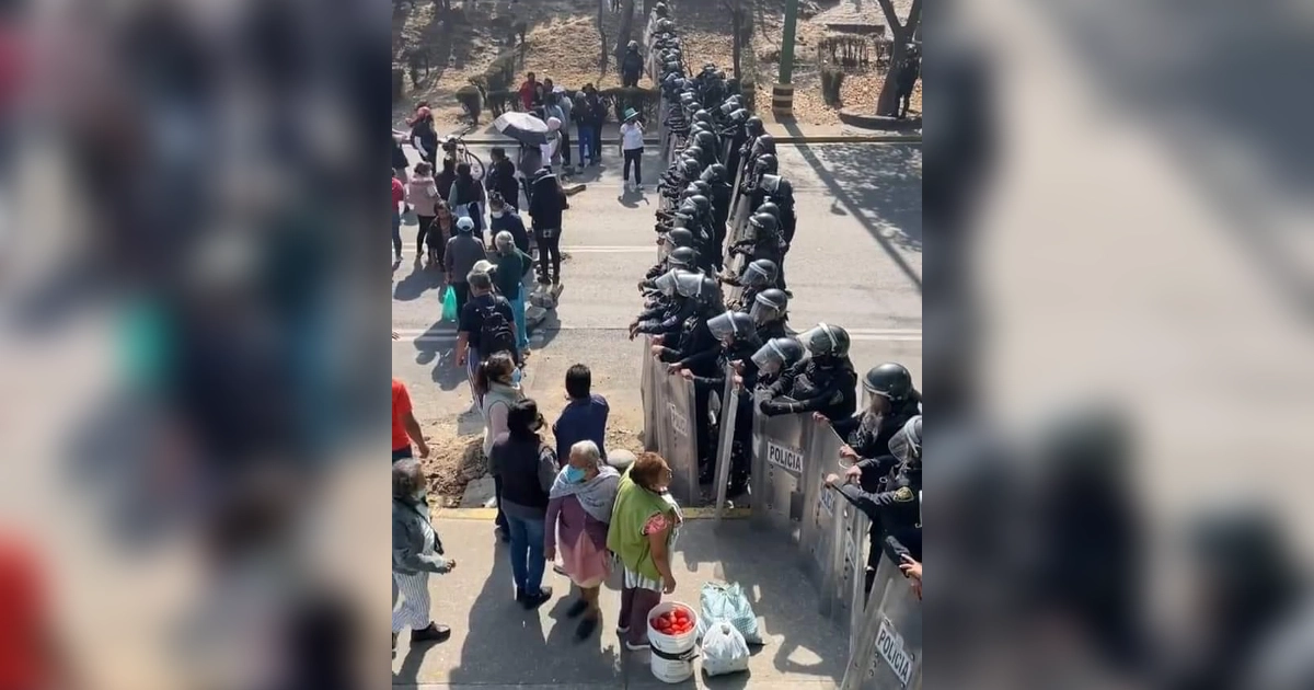 Denuncian represión policial en protesta por obras hidráulicas en San Gregorio, Xochimilco