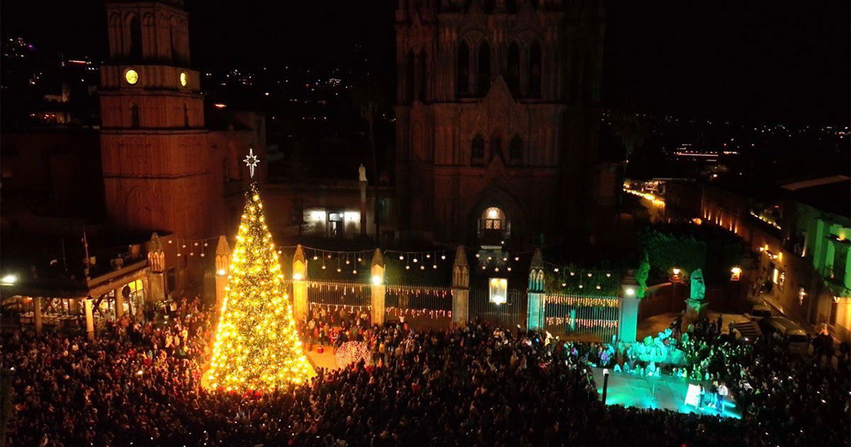 Llega la Navidad a San Miguel de Allende con el encendido del árbol y muchos eventos