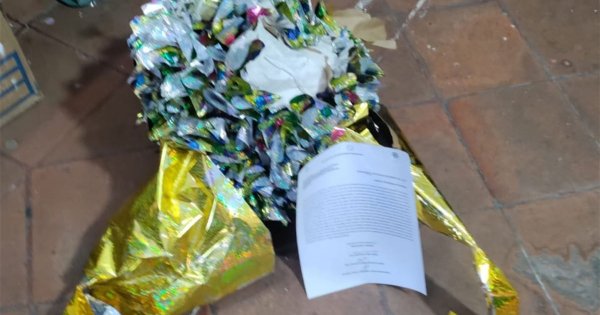 Arrestan a tres jóvenes de Guanajuato capital… ¿por una piñata?