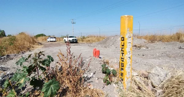 Ducto de Pemex contamina pozo en Salamanca y afectaría siembras