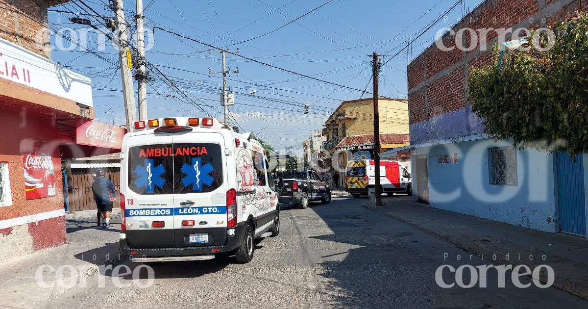 Balean a joven cuando salía de la tienda en la colonia Los Olivos de León