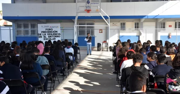 SSP de Abasolo imparte Foro contra la violencia escolar para alumnos de secundaria