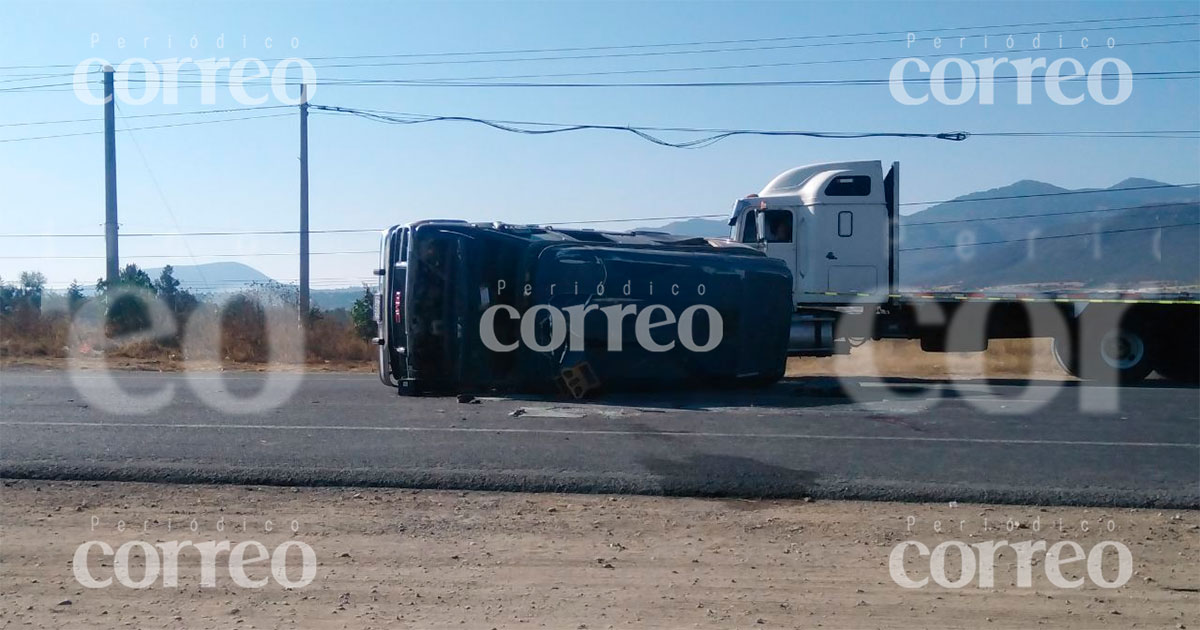 Persona muere en volcadura ocurrida sobre la San Miguel-Querétaro